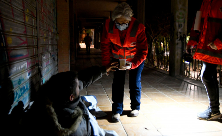 Las personas sin hogar alojadas en centros suben un 22% desde 2020