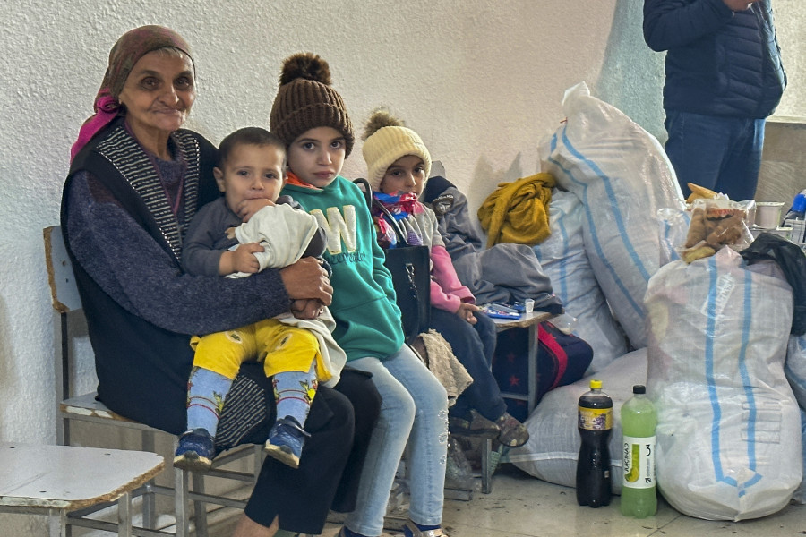 Más de 42.000 armenios salen refugiados de Nagorno Karabaj