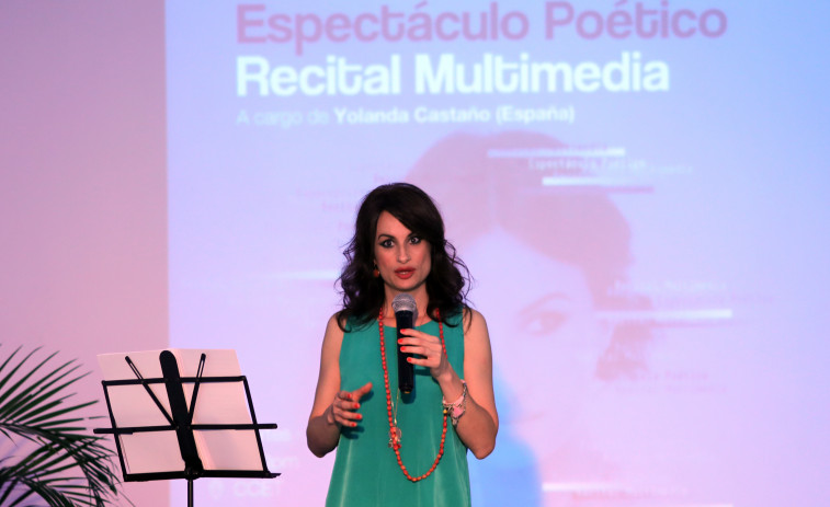 La gallega Yolanda Castaño gana el Premio Nacional de Poesía por 