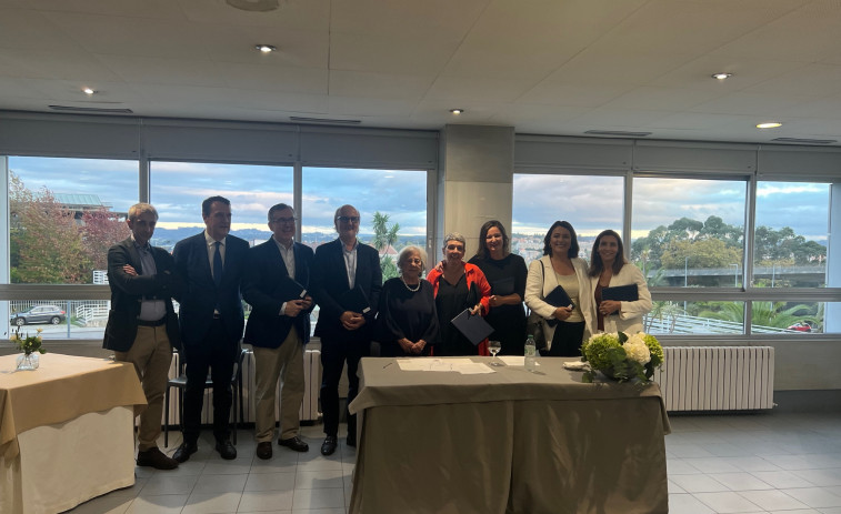 El Hospital San Rafael distingue en su fiesta a los profesionales más veteranos