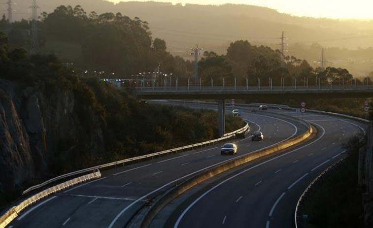 Cortes durante la próxima semana en la autopista entre Carballo y A Coruña