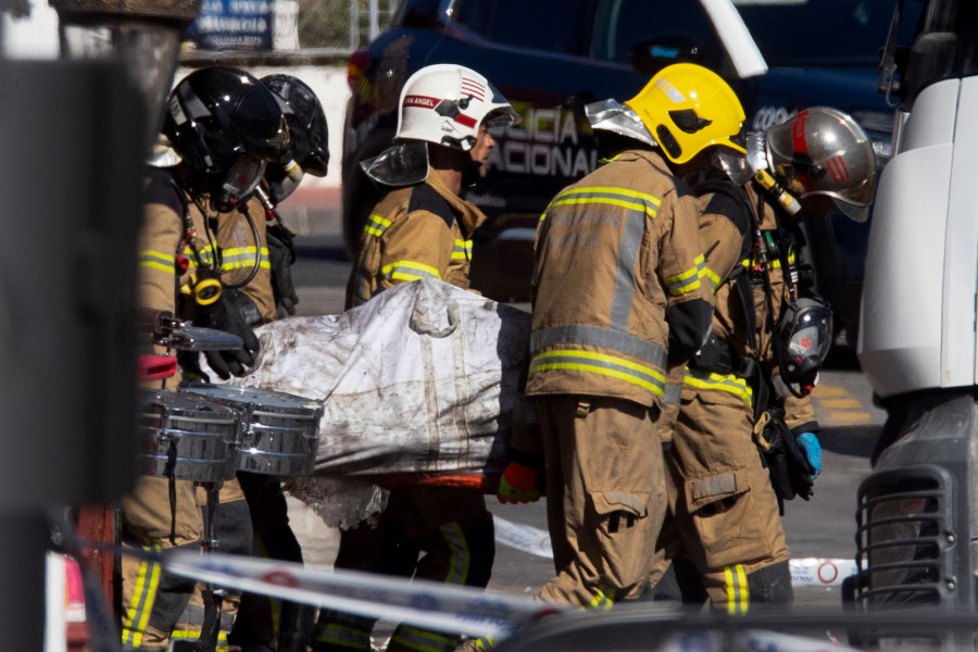 Trece fallecidos y catorce desaparecidos en el incendio de la discoteca de Murcia