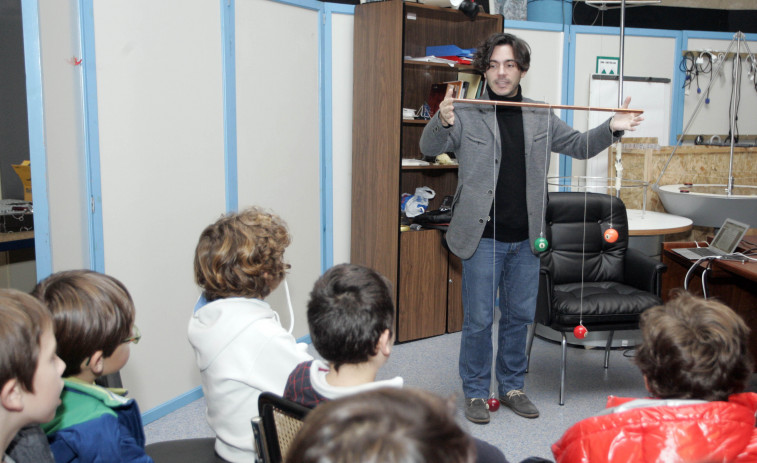 Abre La Llave Encantada, la primera escuela de magia en A Coruña