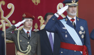 La princesa Leonor se estrena con uniforme militar en la Fiesta Nacional