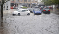 Balsas de agua y varios accidentes en el primer día de lluvias tras el ‘veranillo’