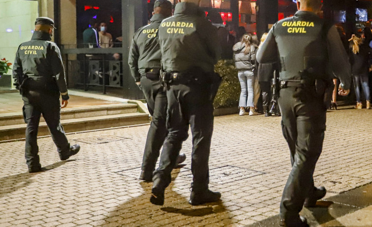 Betanzos incoa tres nuevos expedientes por el incumplimiento de horarios a establecimientos de ocio nocturno