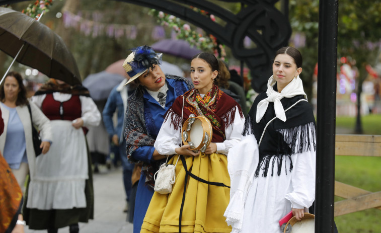 Arteixo clausura su XXII Feira Histórica con folclore, teatro y literatura