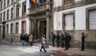 Varios heridos en una carga policial en la protesta de bomberos en Ourense