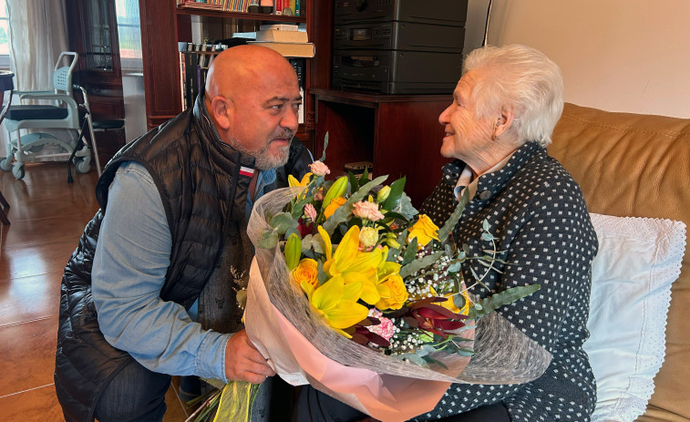 Lola, la vecina de más edad de Abegondo, celebra su 102 cumpleaños