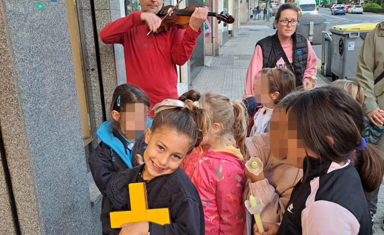 La Santa Compaña de Monelos se lleva consigo una tablet