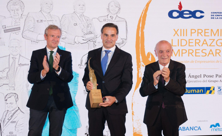 Manuel Ángel Pose, presidente del Grupo Aluman, recibe el premio al Liderazgo Empresarial