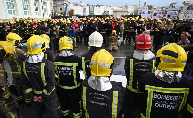 Los bomberos comarcales desconvocan la huelga