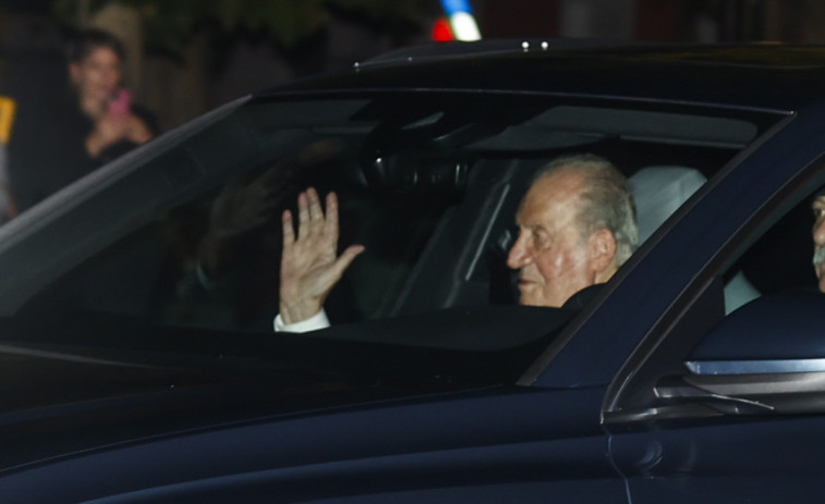 Juan Carlos I y Sofía llegan a la celebración familiar del cumpleaños de Leonor