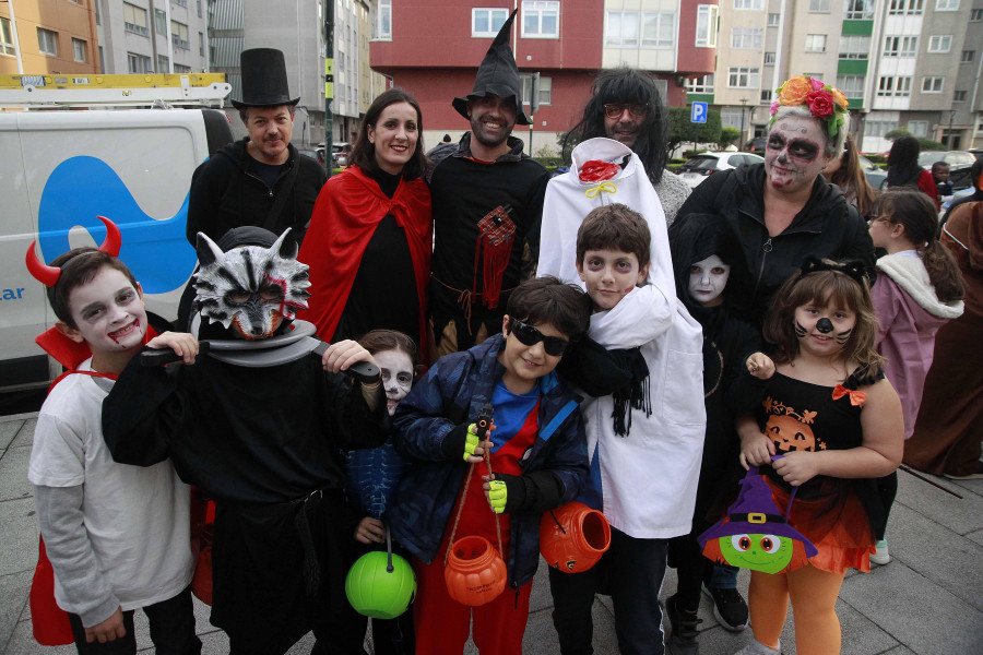 Reportaje | Disfraces, sangre y mucho humor pusieron el toque terrorífico en la ciudad y su área