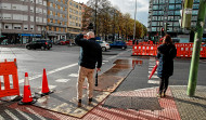 Quejas vecinales por el ruido que genera la obra del carril bici en la avenida de Arteixo