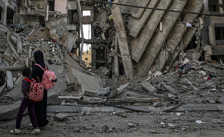 La destrucción de casi la mitad de las viviendas en Gaza es un crimen de guerra según un experto de la ONU