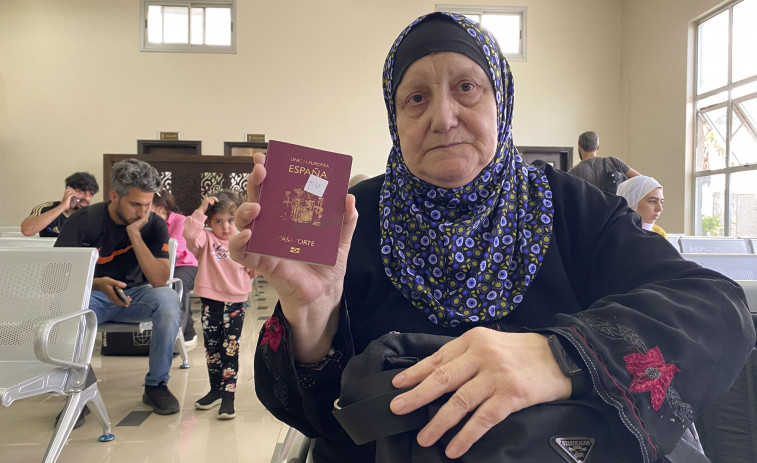 Albares anuncia que otros 80 ciudadanos españoles serán evacuados este martes