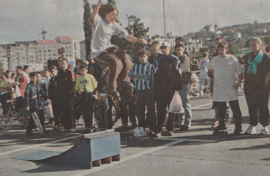 Hace 25 años | Vázquez, Cuiña y una escena de cama, y carrera por la integración en A Coruña