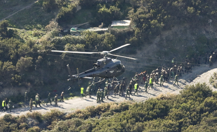 La Guardia Civil da por “controlado” el intento de salto de medio millar de migrantes a Ceuta