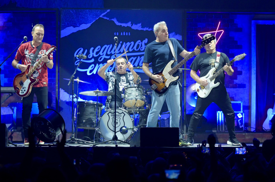 Hombres G se lo pasan muy bien y A Coruña se suelta el pelo