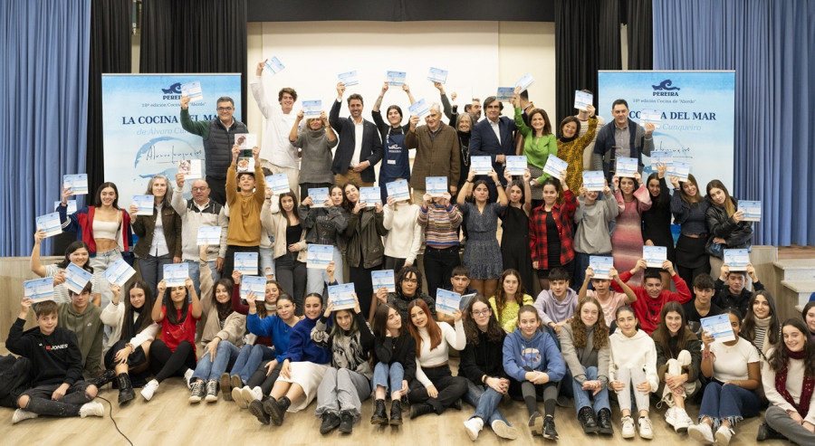 Un recetario recupera 'La cocina del mar de Álvaro Cunqueiro'