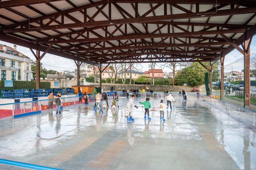 Oleiros confirma la apertura de la pista de hielo de Perillo este viernes
