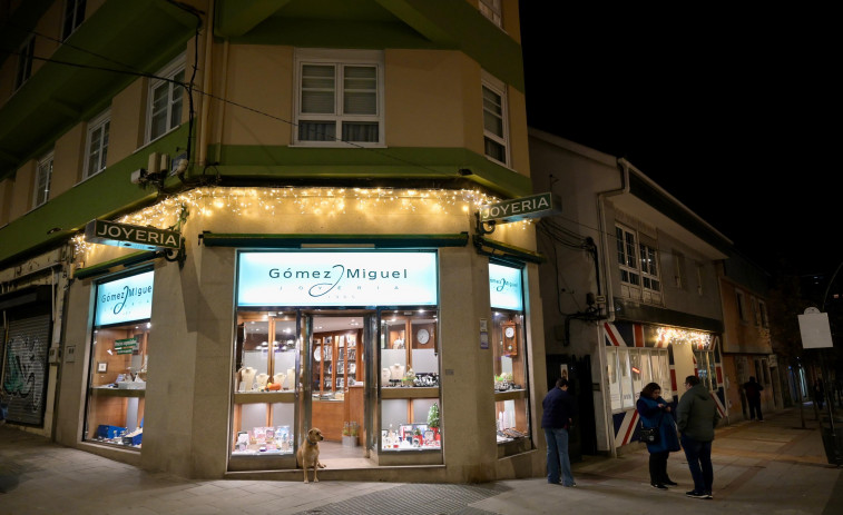 O Castrillón, Monelos, Eirís y Os Mallos, cuatro barrios unidos por las mismas luces de Navidad