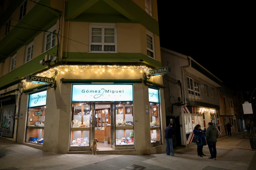 O Castrillón, Monelos, Eirís y Os Mallos, cuatro barrios unidos por las mismas luces de Navidad