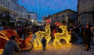 Los niños encienden la Navidad desde la plaza de la Constitución