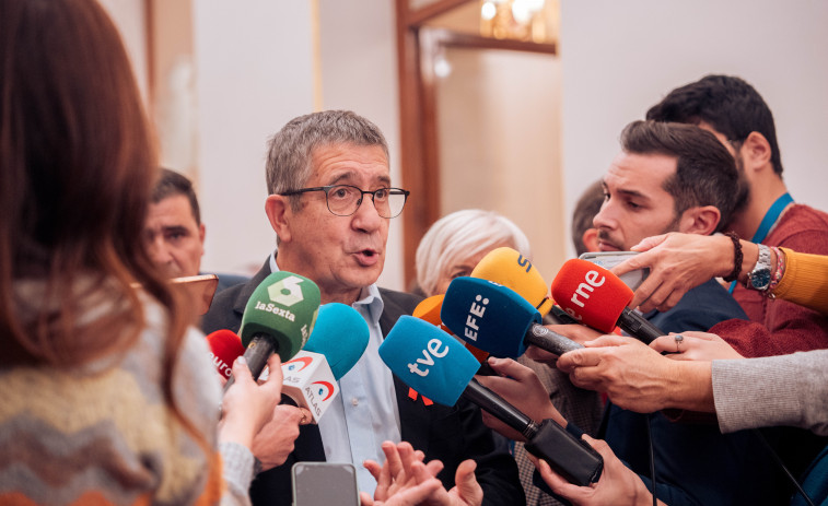 El PSOE pide discreción ante la cita con Junts y asegura que el acuerdo será transparente
