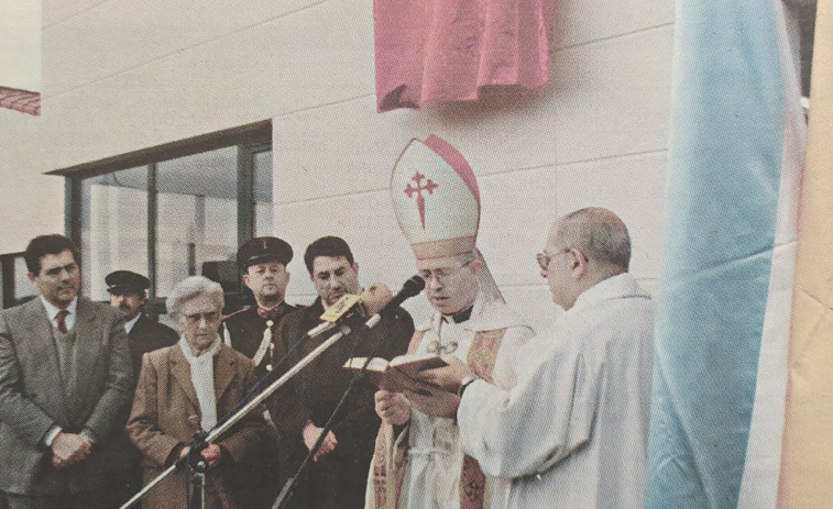 Hace 25 años | A Coruña le pide un Obispado al papa y primer trasplante de piel artificial en el Canalejo