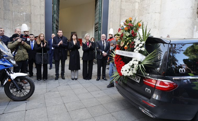 Miles de personas despiden a Concha Velasco en Valladolid