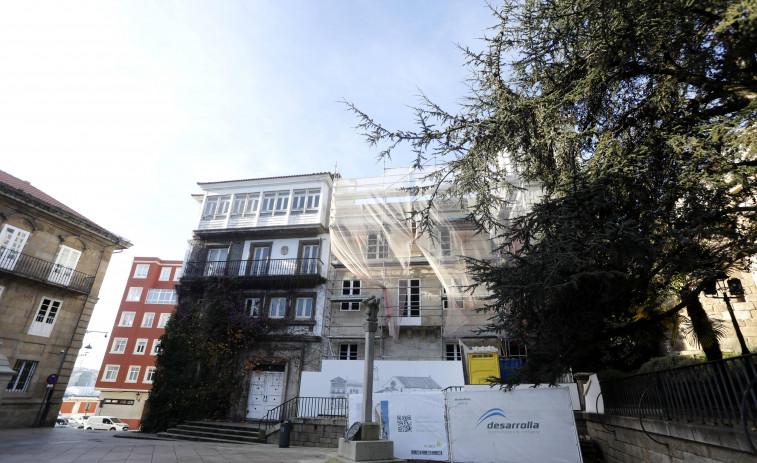 La Ciudad Vieja de A Coruña añora la escalinata de la plaza de la Constitución