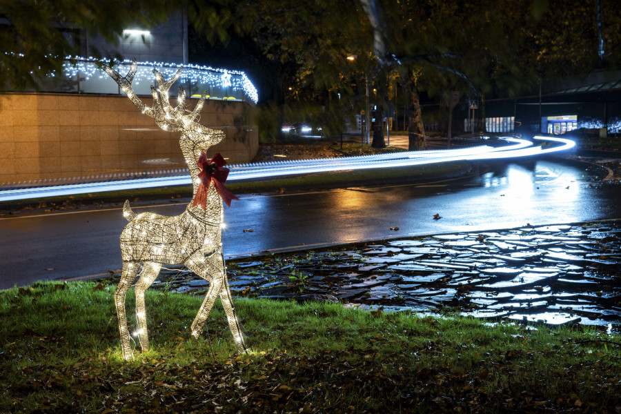 Así son las luces de Navidad que iluminan cada parroquia de Oleiros
