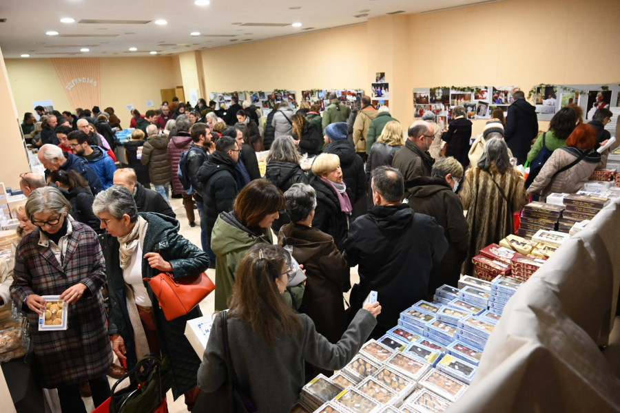 “Saben a gloria”: los coruñeses no tientan a la suerte y acuden en masa a Expoconvento