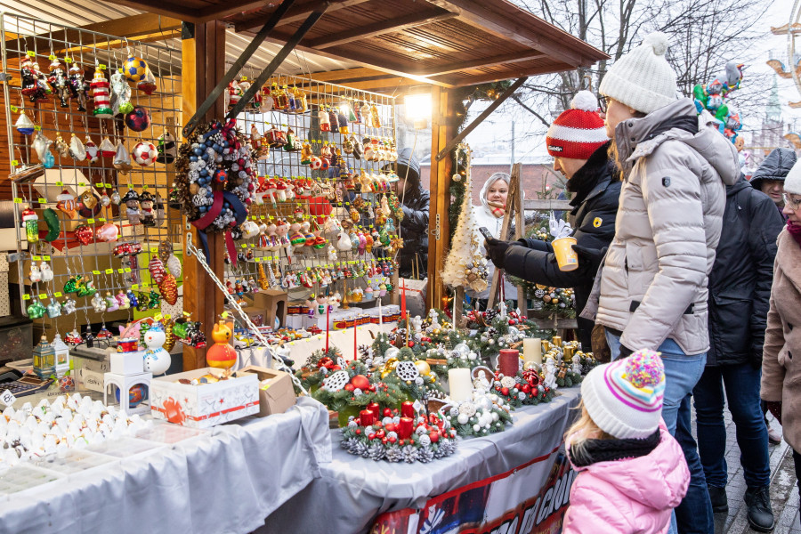Los mercados navideños impulsan las reservas para el puente de diciembre