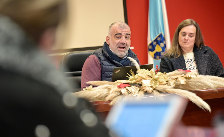 La oposición fracasa en su intento de aclarar la supuesta relación de Oza-Cesuras con la crisis del agua