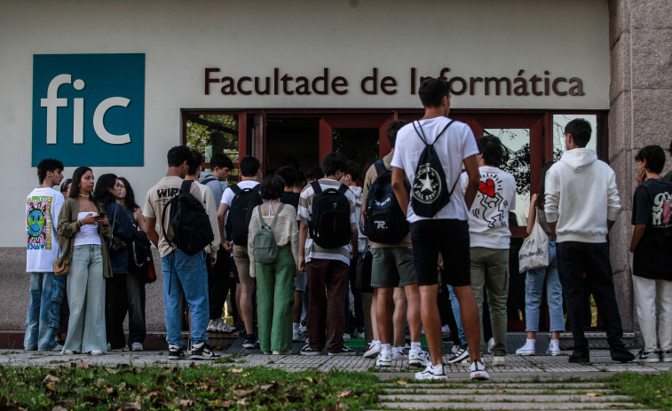 Los graduados universitarios suponen ya cerca del 20% de la fuerza laboral de A Coruña