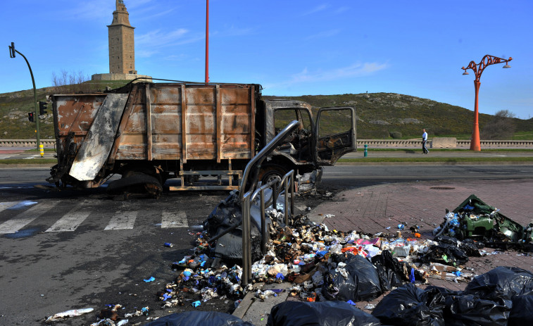 La alcaldesa de A Coruña: 