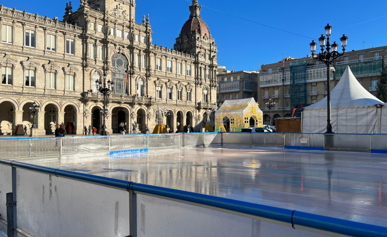 La pista de hielo de A Coruña reabrirá este viernes por la tarde