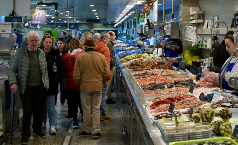 El camarón se postula como el rey de los mercados coruñeses a una semana de Nochebuena