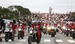 Los moteros se visten de Navidad