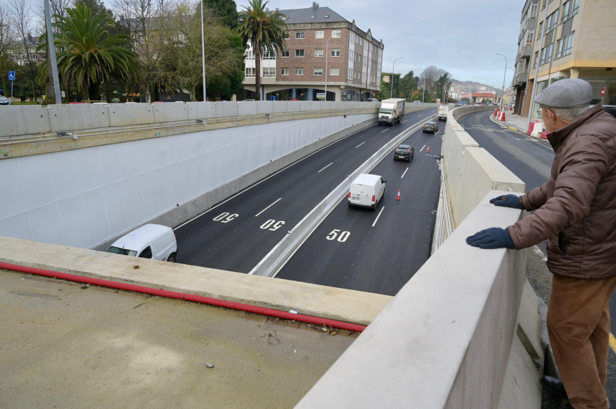 Un vehículo se incendia cuando circulaba por el túnel del cruce de Solymar