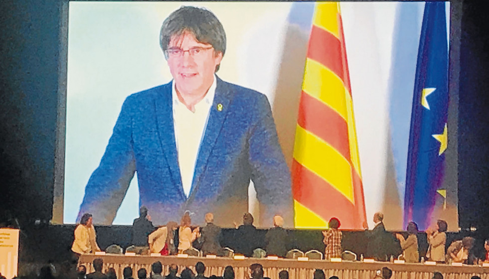 El expresidente de la Generalitat Carles Puigdemont en un acto de su partido  europa press