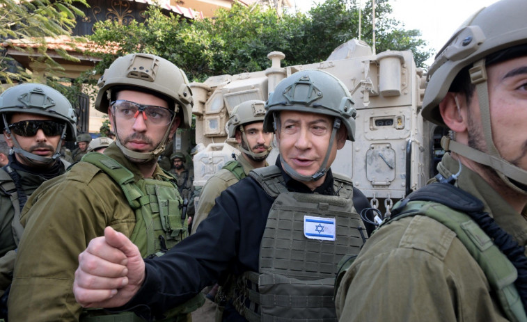 Netanyahu visita a las tropas en Gaza: 