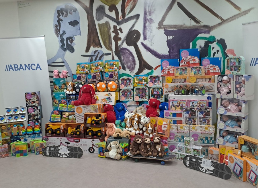 Cáritas repartió en Reyes más de 900 juguetes entre niños desfavorecidos de A Coruña