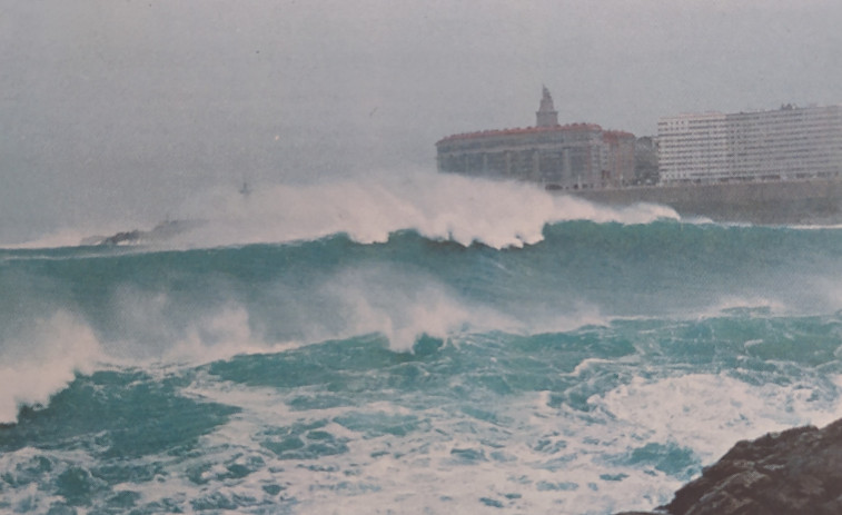Hace 25 años | Arteixo tiene la carretera más concurrida y gran temporal en A Coruña