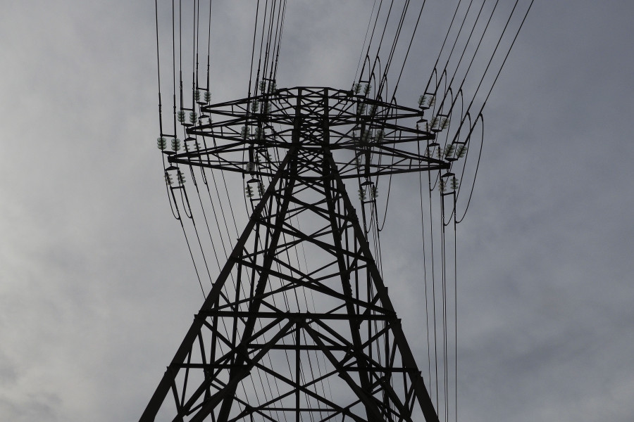 Galicia recupera el suministro eléctrico al completo: Touro y Arzúa vuelven a la normalidad