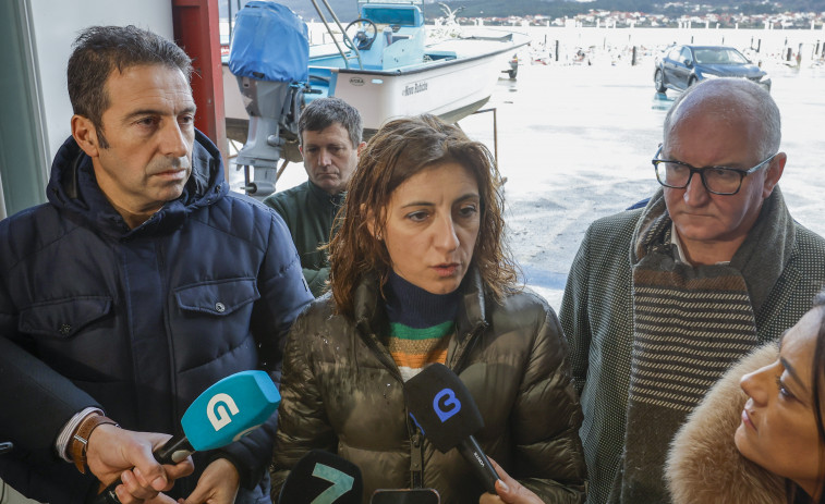 Cruce de acusaciones entre la Xunta y la oposición a raíz de la llegada de pellets a la costa gallega
