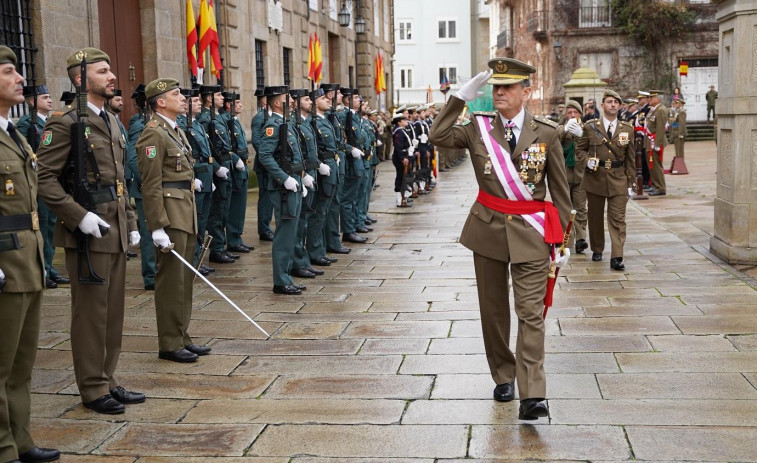 La plaza de la Constitución acogió el tradicional desfile de la Pascua Militar